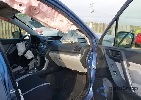 2015 Subaru Forester 2.5I Premium z USA, uszkodzony, nr VIN JF2SJADC1FH404713